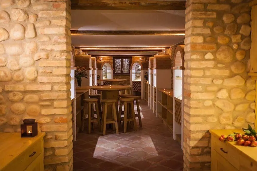 קבריאנה Hotel Alla Corte Dei Bicchi איטליה