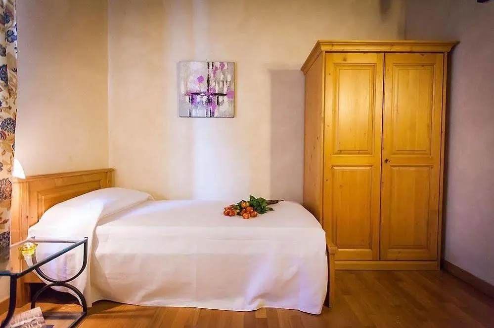 ***  קבריאנה Hotel Alla Corte Dei Bicchi איטליה